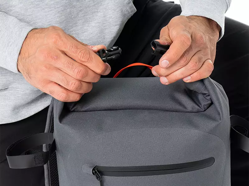 zaino-experience-waterproof-rolltop-21-guideline